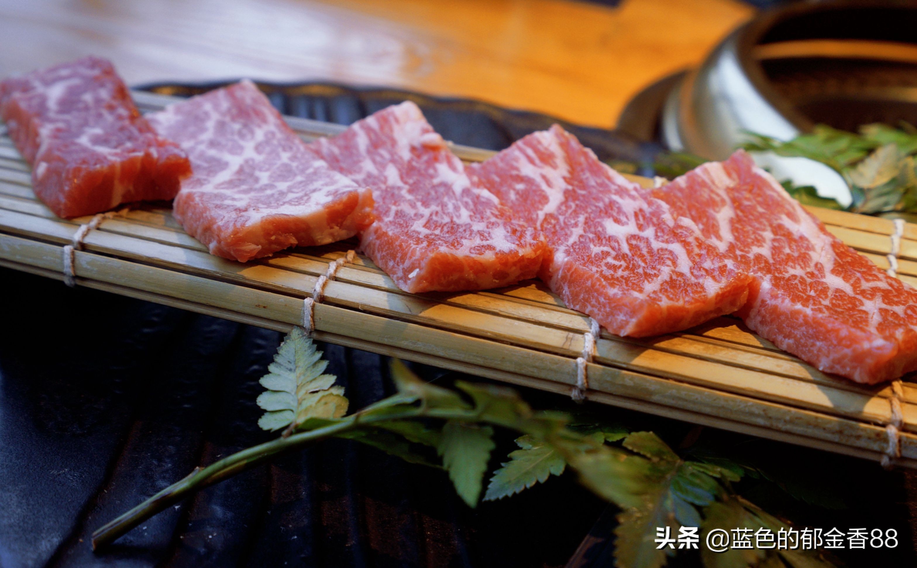 韩国传统烤肉美食,韩国烤肉有什么独特的吃法