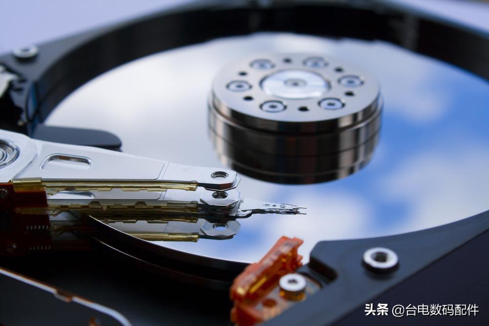 win10磁盘碎片整顿伤固态硬盘,磁盘碎片主要是怎么产生的