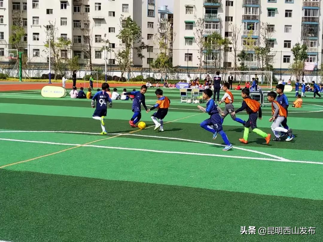 校园足球联赛充满豪情,沙湾路小学班级足球联赛火热开赛