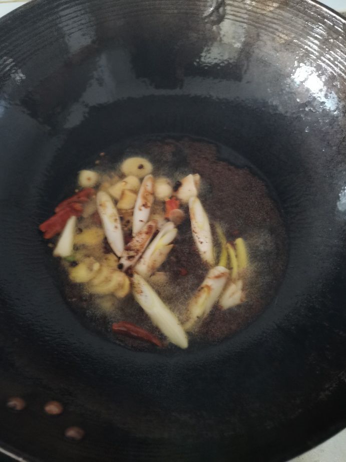 红烧白鲳鱼怎么去土腥味,红烧白鲳鱼干