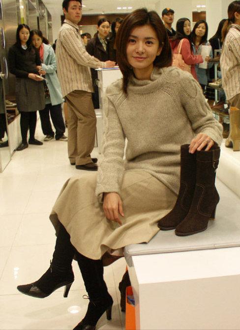 浜洪奔灏忓鏄惁鎶勮鎯呮繁娣遍洦钂欒挋,浜洪奔灏忓鎶勮鎯呮繁娣遍洦钂欒挋