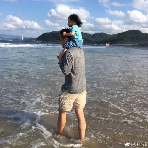 “女儿真香！”他坚持10年丁克生活，妻子怀孕后却马上沦为女儿奴