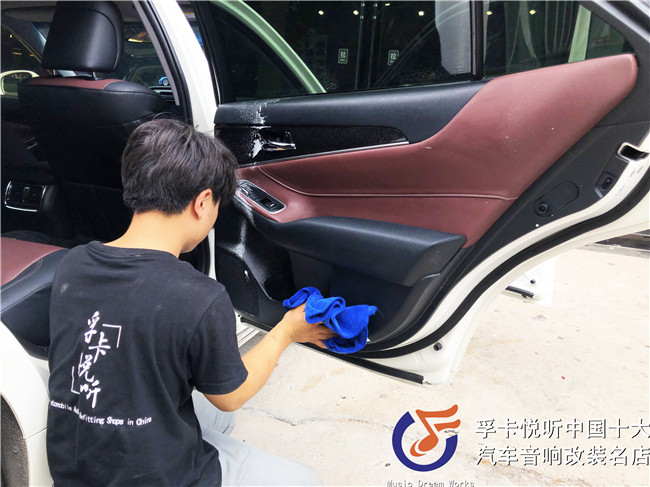 寿光丰田皇冠汽车音响改装调音史泰格两分频中高低音喇叭套餐