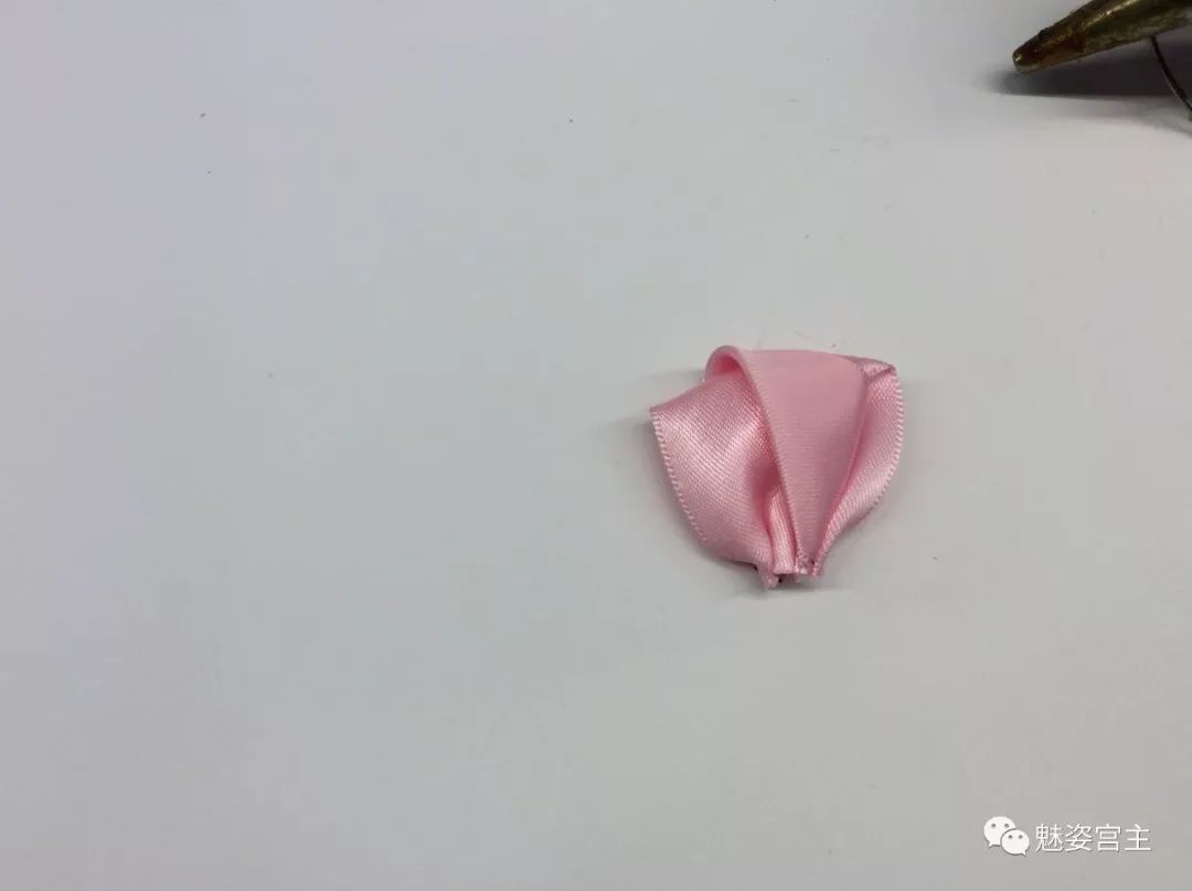 丝带做蝴蝶发夹图片,手工丝带花发夹制作