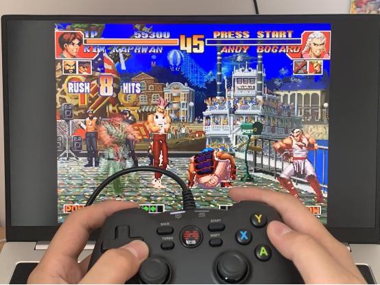 北通蝙蝠4手柄选哪个,北通蝙蝠4手柄无线版续航