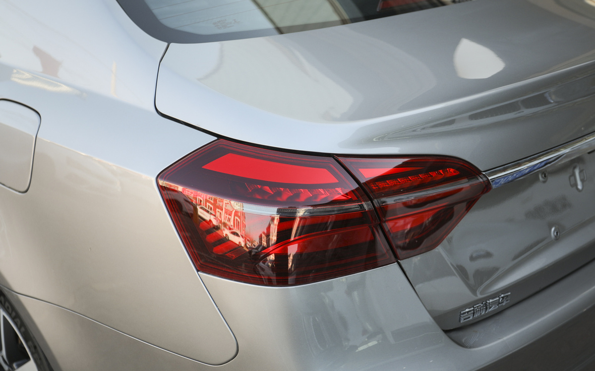 吉利帝豪新能源出租车evpro,吉利全新出租车