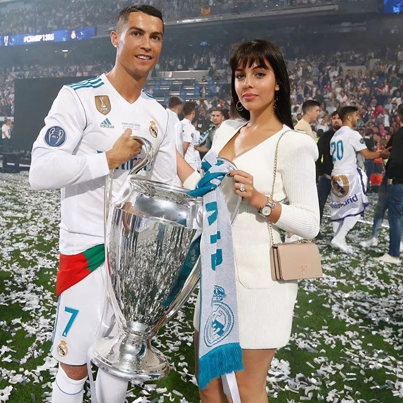 c罗乔治娜太太团,太太团乔治娜