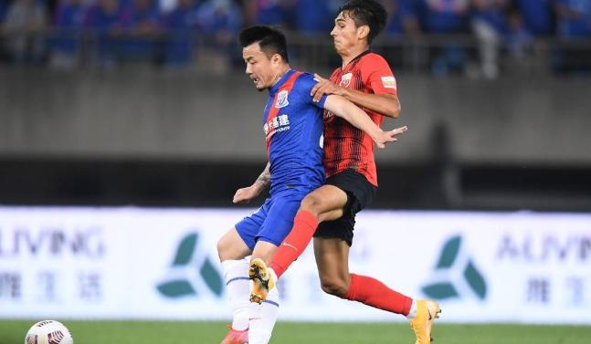 3轮0出场！昔日本土最强铁腰惨遭新帅弃用，恐彻底沦为上港边缘人