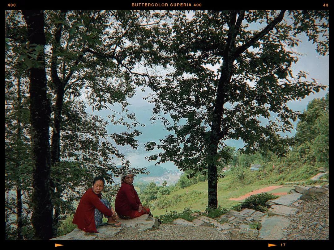 这个微笑国度，见人就夸漂亮，300元就能在天空滑翔