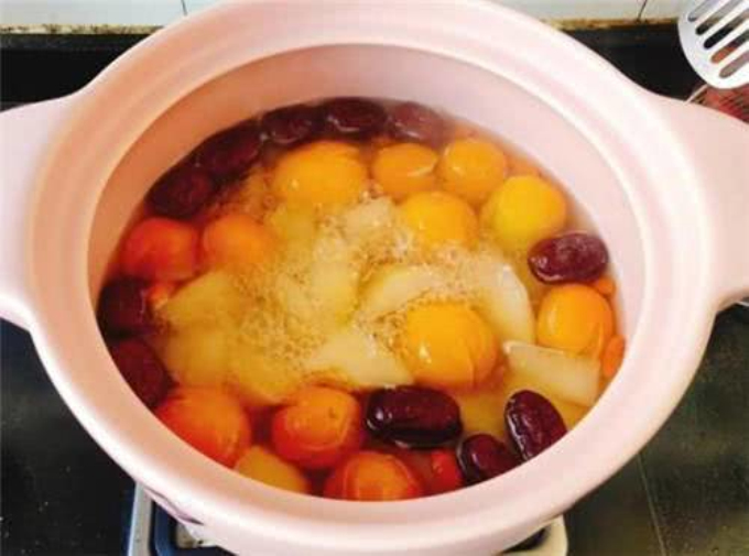 金桔雪梨汤用什么梨,金桔雪梨汤润肺止咳吗