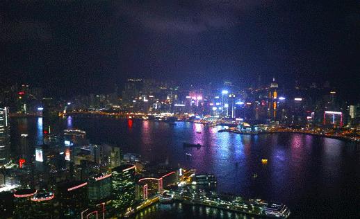 漫步香港街头感受港岛风景,逛整个香港要多长时间