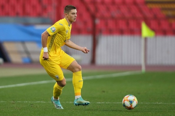 乱花渐欲迷人眼媒体经济烟雾弹，高层操作看不懂球迷一厢情愿