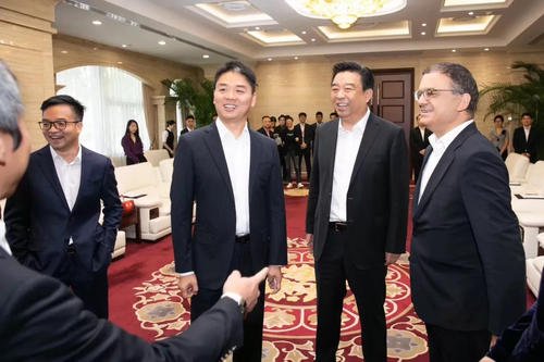 刘强东买北京翠宫酒店,刘强东27亿买的五星级酒店
