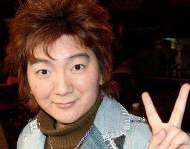 杨臣刚新歌,杨臣刚一首歌赚了多少钱