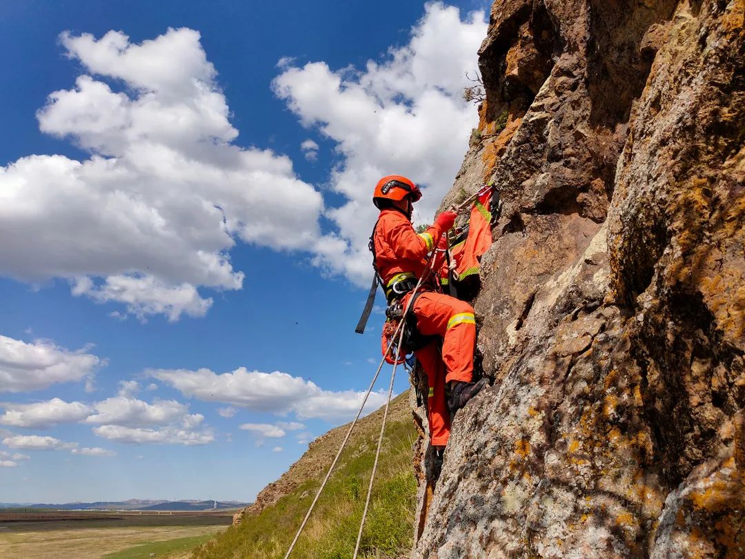 愿你扬帆起航、劈波斩浪——致第二适应期的“新蓝”