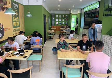 加盟个土豆粉小店赚钱吗,投资个土豆粉生意怎么样