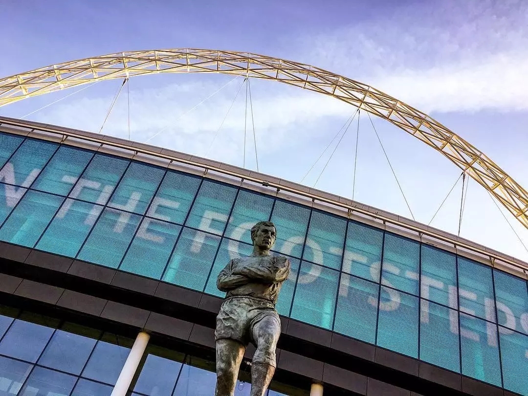 温布利球场欧洲杯决赛,盛开杯比赛