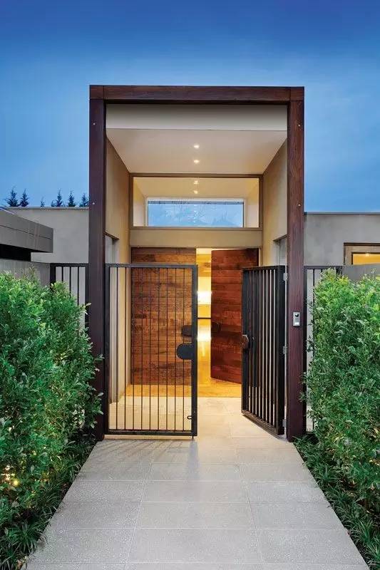 花园怎么布局才会有层次感,露台花园如何分休闲区和种花区