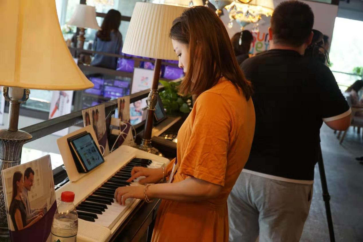 theone电子琴如何使用,theone折叠电子琴评测