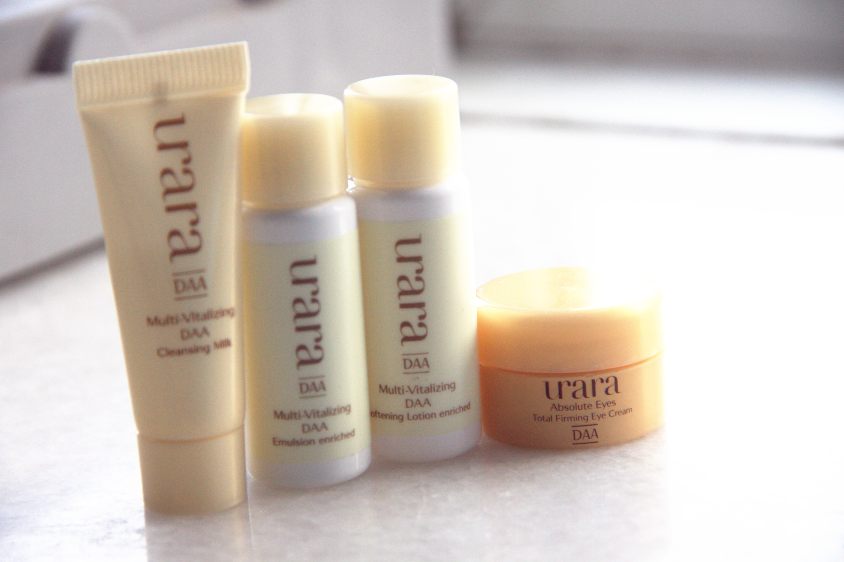 提拉抗皱紧致淡化细纹的眼霜平价,大牌提拉抗皱紧致淡化细纹的眼霜