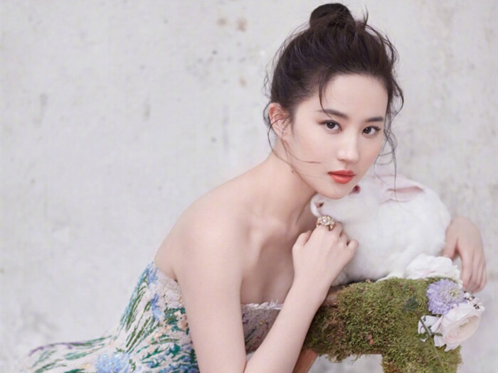 刘亦菲洗脸方法去闭口,刘亦菲推荐护肤水是什么