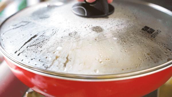 被薇娅直播间榨干零食预算后，写出了这篇测评报告（上）
