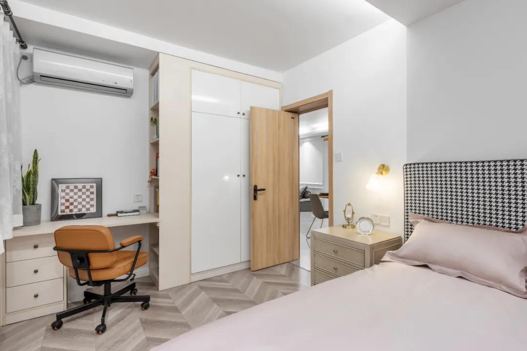 北漂80后夫妻花400万买房打扫卫生,奋斗十年买的房子50平米