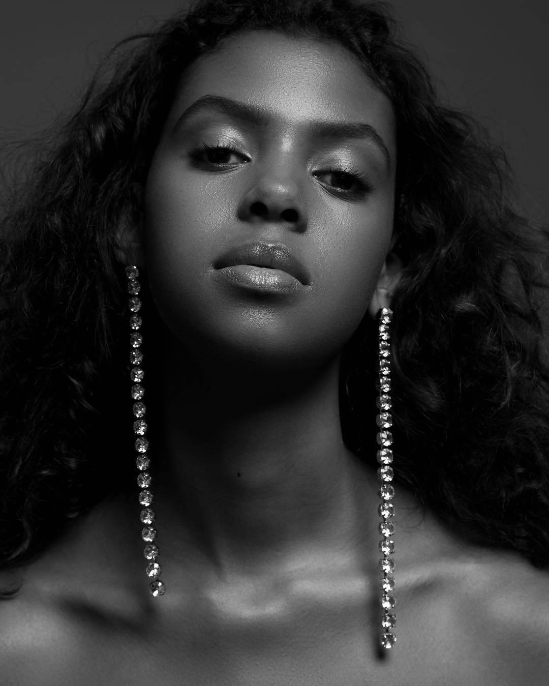 有时候质感就体现在小小的配件上，一件可以陪你穿梭日常的珠宝