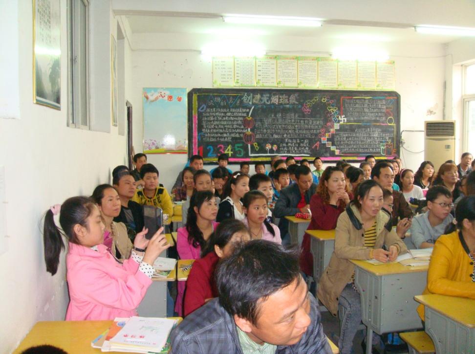 关于张星星爸爸的视频,张星星的爸爸家长群爆笑合集