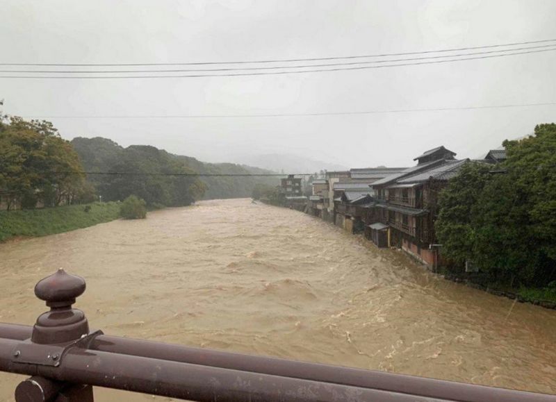 最强台风冲向日本,最强风王台风海南