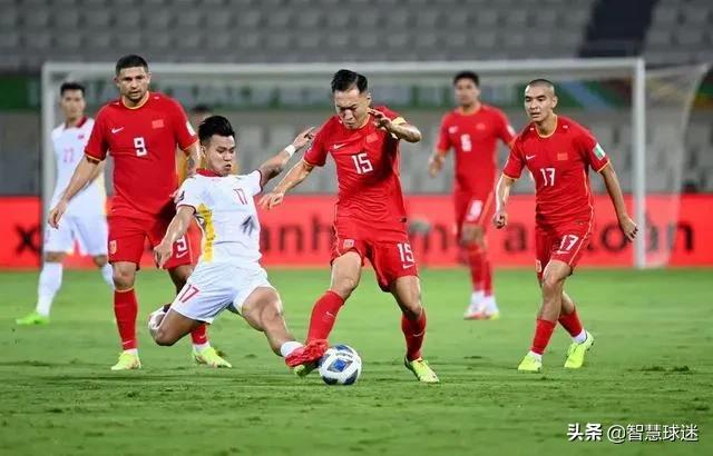 张玉宁破门国安1-0领先申花,张玉宁破门国足