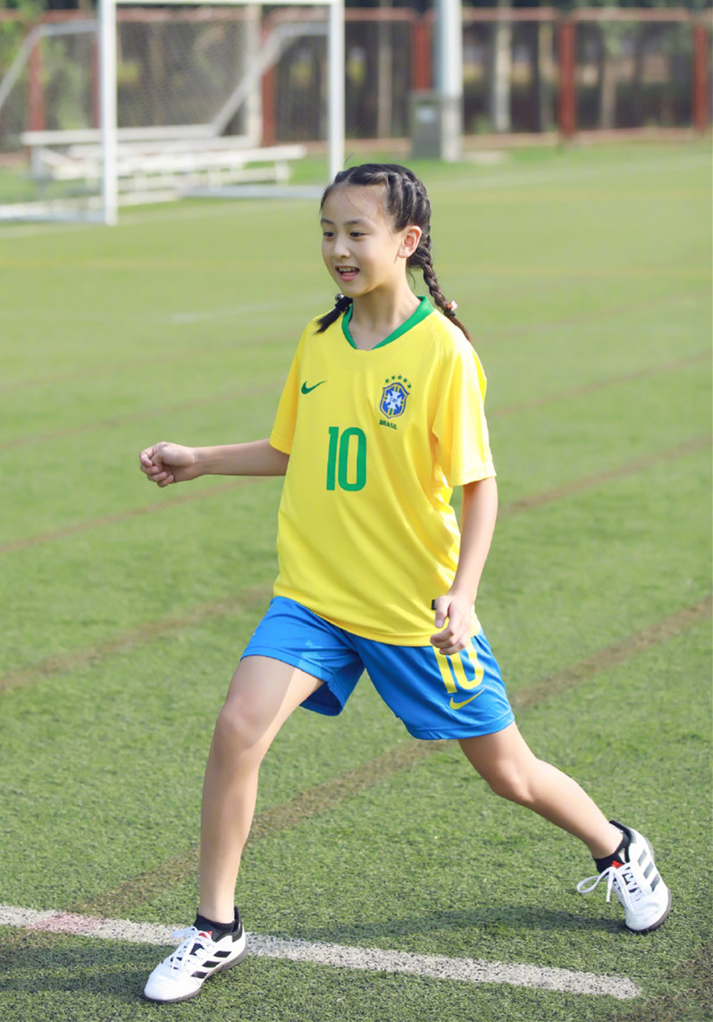 森碟穿搭合集,11岁森碟现身