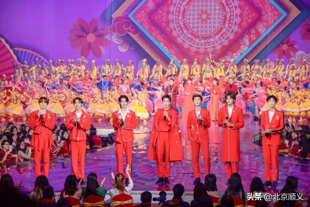 央视猪年春晚回忆,猪年春晚名单北京