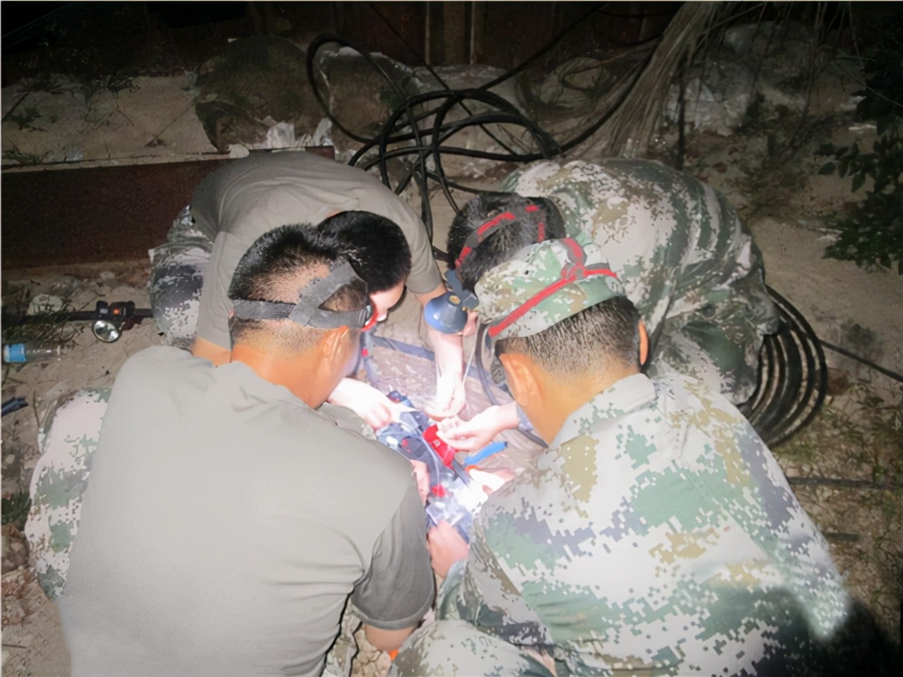 文职官员到何级别才有专门警卫员,什么级别的干部配备警卫员司机