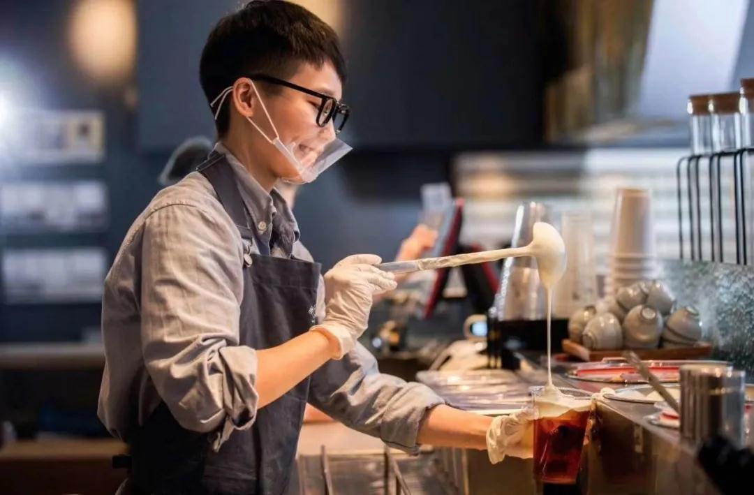 想开一家奶茶店需要哪些攻略,如何开家小型奶茶店需要哪些东西