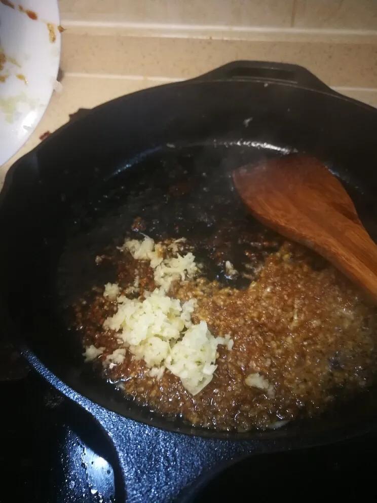 如何做蒜蓉阿根廷大虾,蒜蓉砂锅焗阿根廷红虾