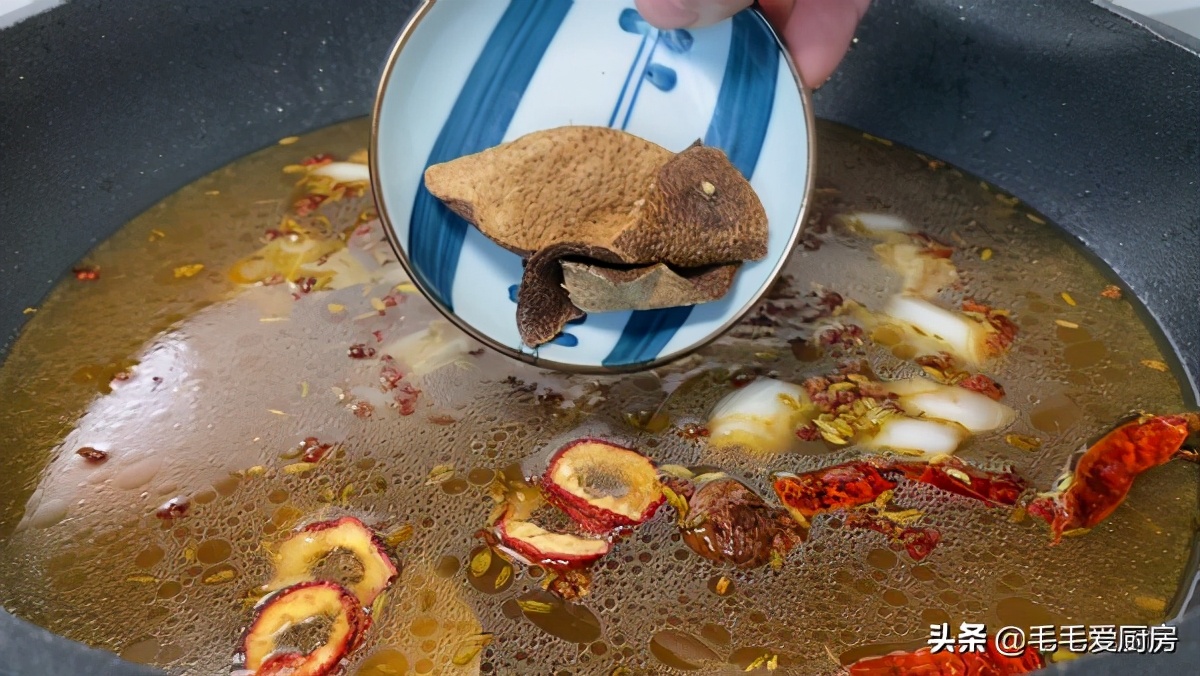 五香酱牛肉家常做法简单三步,五香酱牛肉酱香浓郁口感绝佳