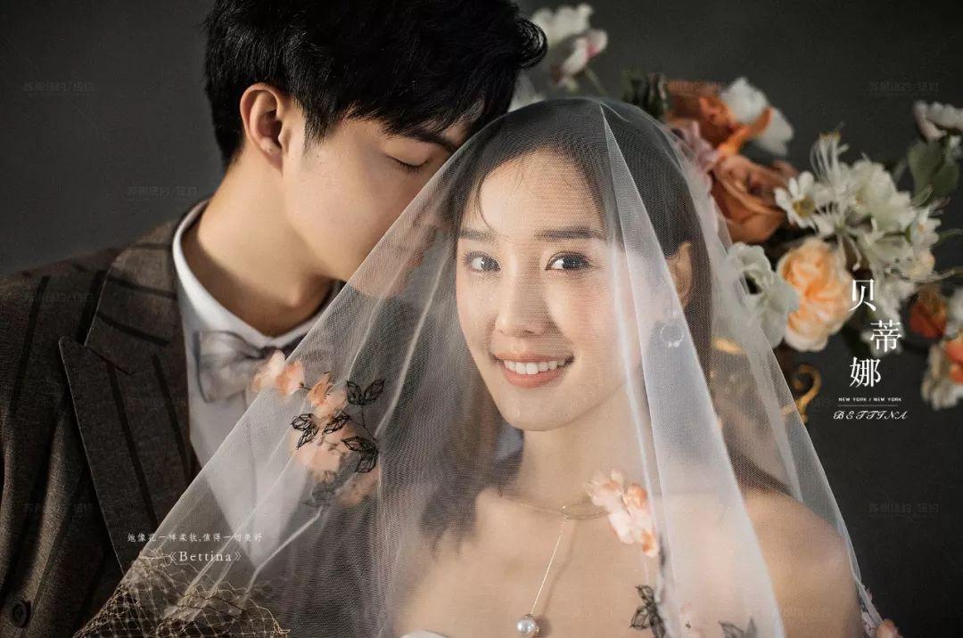 绾界害鏃朵唬骞垮満鏂囪壓澶嶅叴,绾界害鐜颁唬椋庢牸