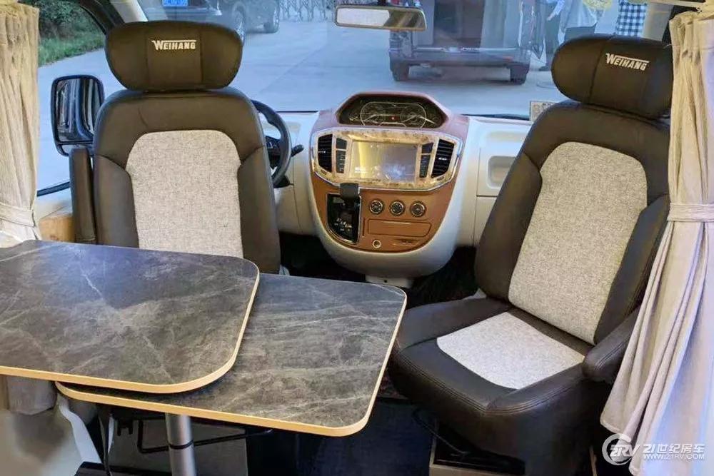 最新款大通v80b型房车,大通原厂2018款rv80b型短轴房车