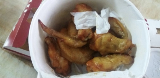 全家桶里面为什么要放一张“白纸”？离职员工直言：别有用意