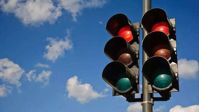 关于墨菲定律生活中你中了几招,墨菲定律10个奇怪事