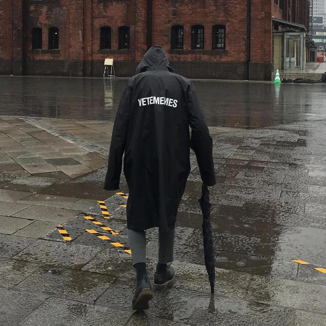 不愿意穿工作服怎么办,不愿意上班是因为懒吗