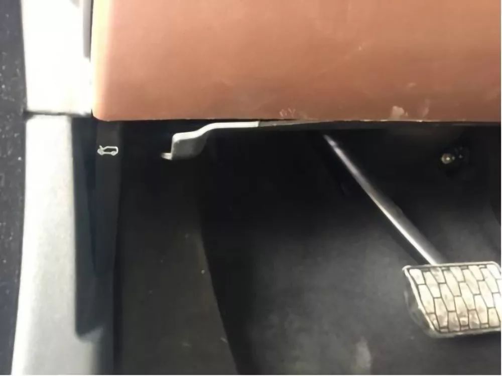 2020捷豹xel问题真的很多吗,捷豹xel2020款对比凯迪拉克ct5