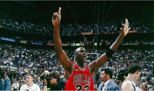 *男猛**必看！史上最伟大的传奇，真正的满分神作