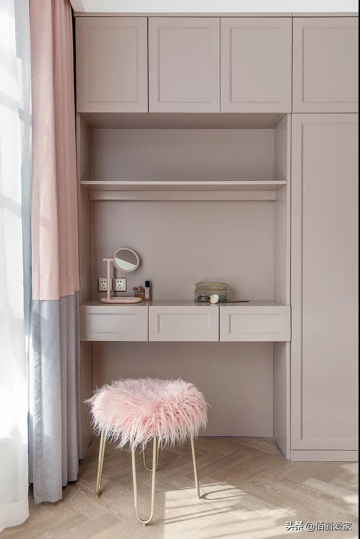 卧室太小买什么梳妆台,卧室比较小梳妆台