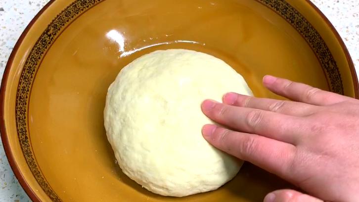 如何做油条好吃又简单不用电,想吃油条自己在家做不用一滴水