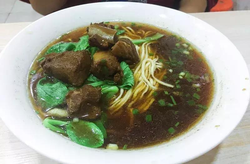 三汊河的味道，都藏在小戴猫灌饼里了