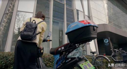 谢霆锋、谭维维、朴树、韩寒，这年头，明星也有骑电动车的情怀