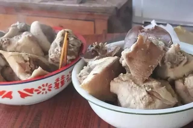 九张折射过年气氛的照片,百张罕见的过年老照片这才是年味