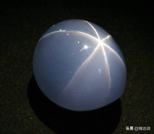 蓝宝石：来自地壳深处的珍宝，氧化铝矿物中的“高富帅”